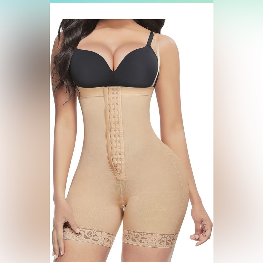Women’s body shaper